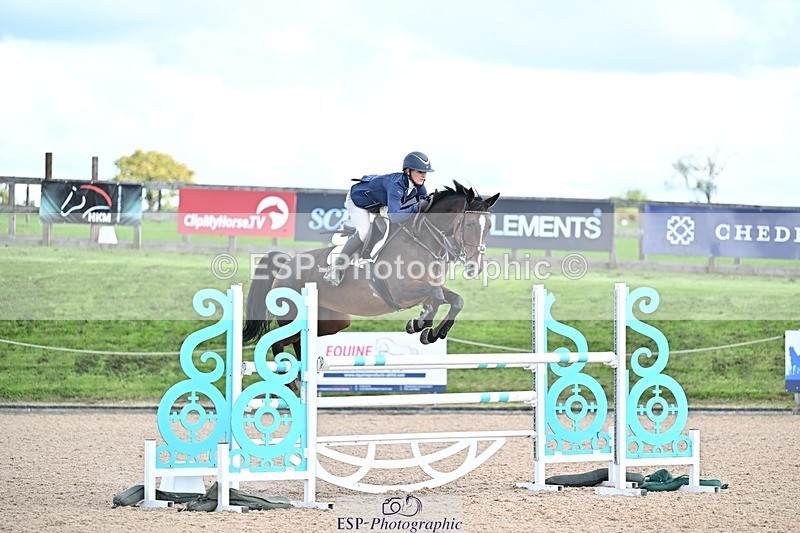 250924-135400-00479 - Cls 6 Foxhunter and 1.20m Open