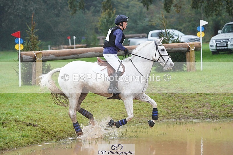 231021-105838-13941 - 651-RATHNAGREW.GREY.TEX-Nicola.Horsley-gubbins-SC+XC