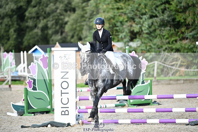 251004A-154009-01926 - Classes 8 & 9 70cm