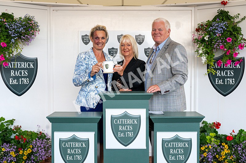 270825-Race 6-Filey Beach-2534 - Race 6