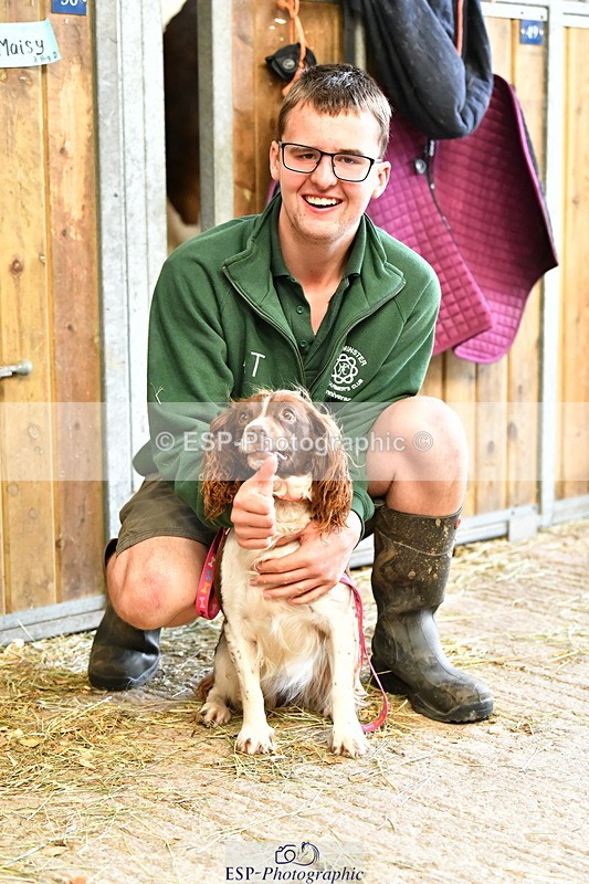 230804A-094752-02196 - Stable Shots