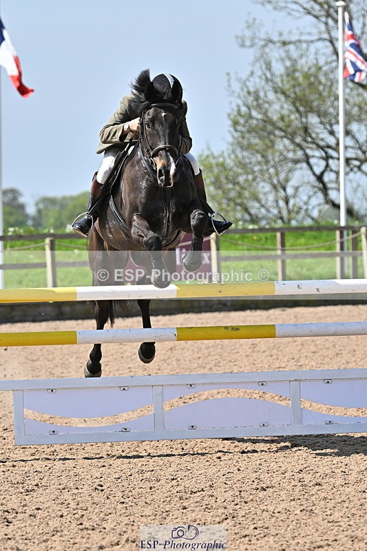 240509A-110711-01042 - Cls 9 Snr 1.20m Open