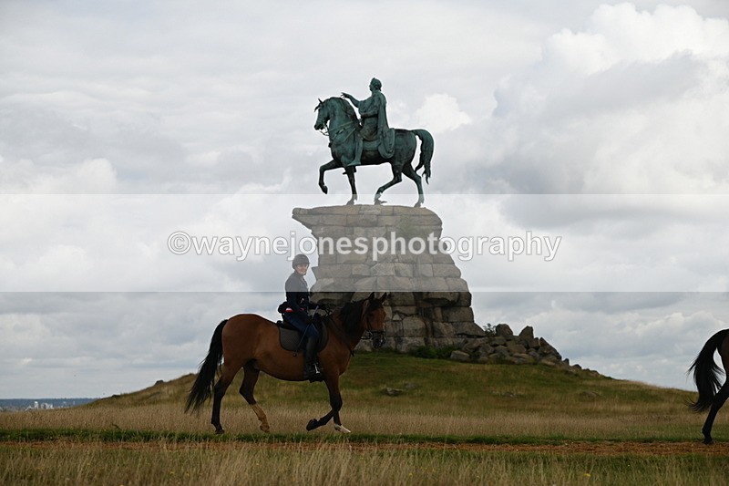 DSC_4198 - Time at Statue 09:50 to 11:09