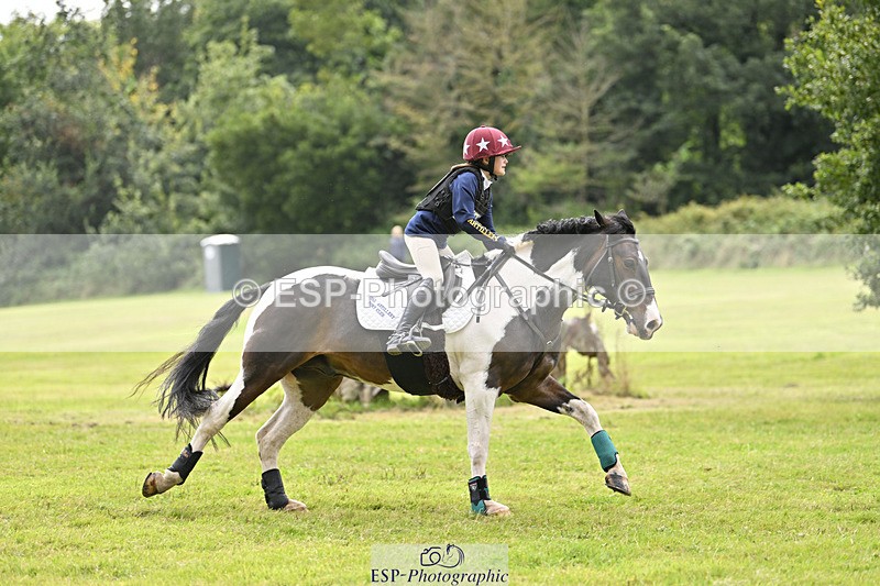 240825X-160006-36152 - 80cm XC 15.30 to 16.30