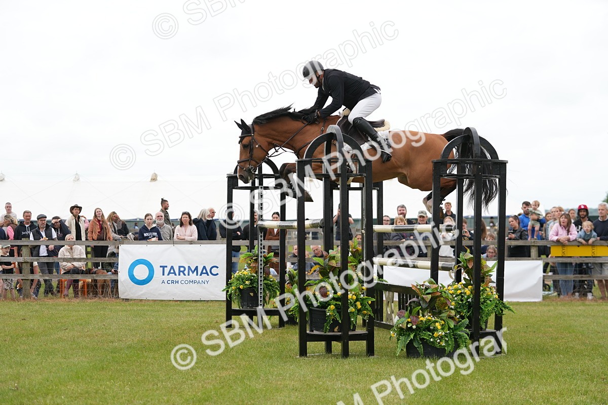 SBM_06410 - Class 202 - National 1.40m Open