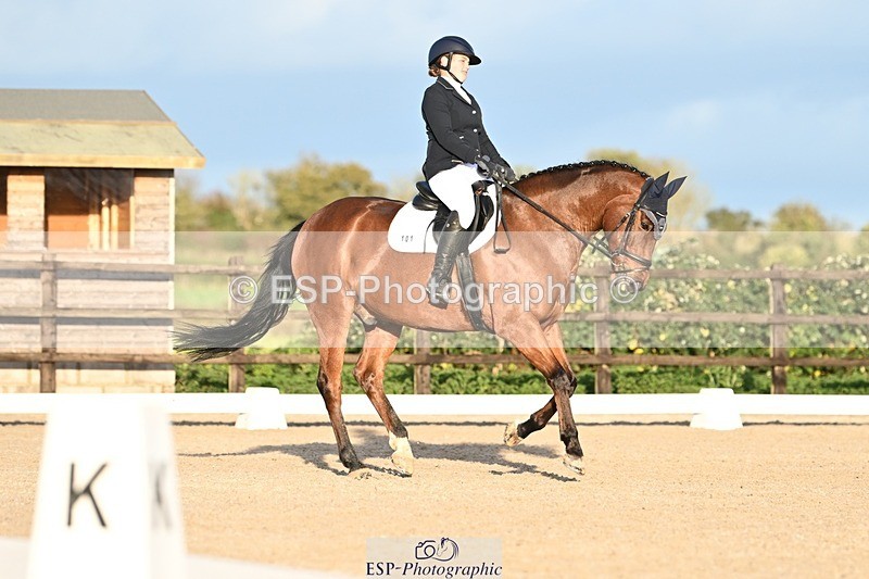 231105-153049-03837 - Cls 5 Novice 27 Start to 15.30 break