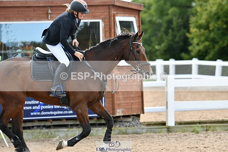 240913A-143704-04769 - Cls 24 1.05m Amateur Qualifier