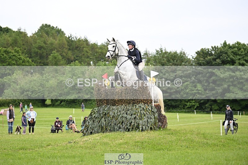 240525-154541-16877 - 225-SLEEHAUN_DANCER-Megan_Lawrence