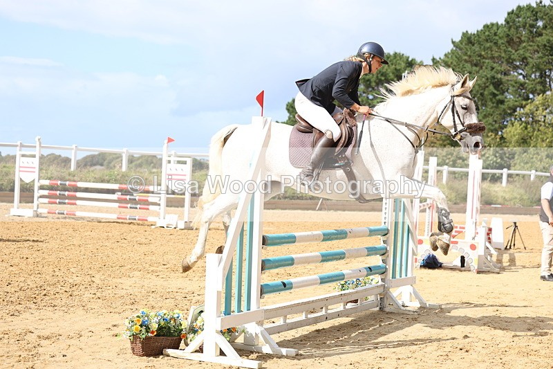 3E7A9851 - Class 10: Senior 95cm open