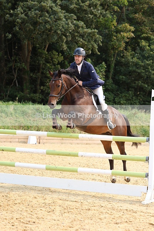 3E7A2700 - Class 9: Senior 1.15m Open