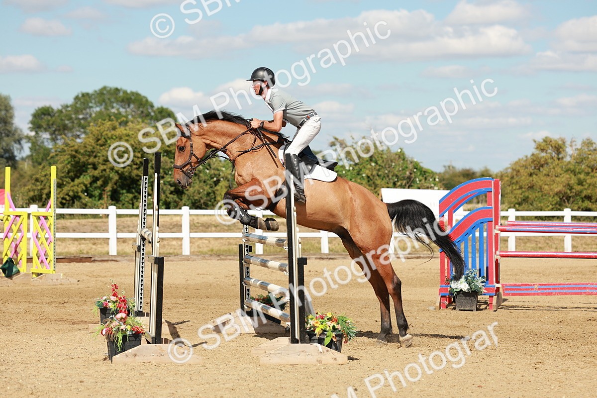 SBM_020456 - Class 23 - Senior Foxhunter - 1.20m