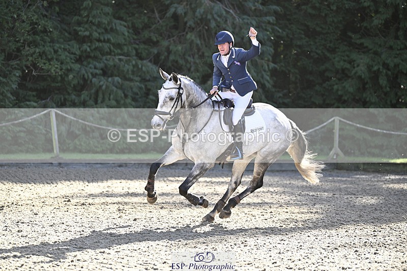 241026-115549-12680 - 001-Cameron.Beer-NEWPORTS.DEFINITELY.UNTOUCHABLE