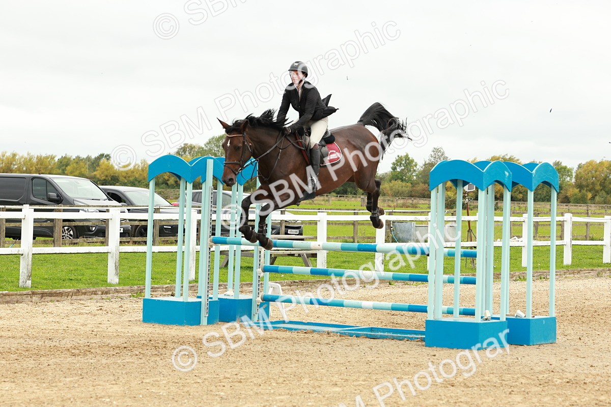 1I0A7756 - Class 4 - Senior Newcomers 1.10m