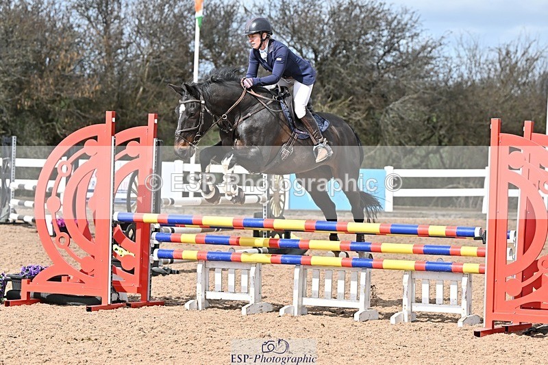 250328-105236-01341 - Cls 8 British Novice and 90cm
