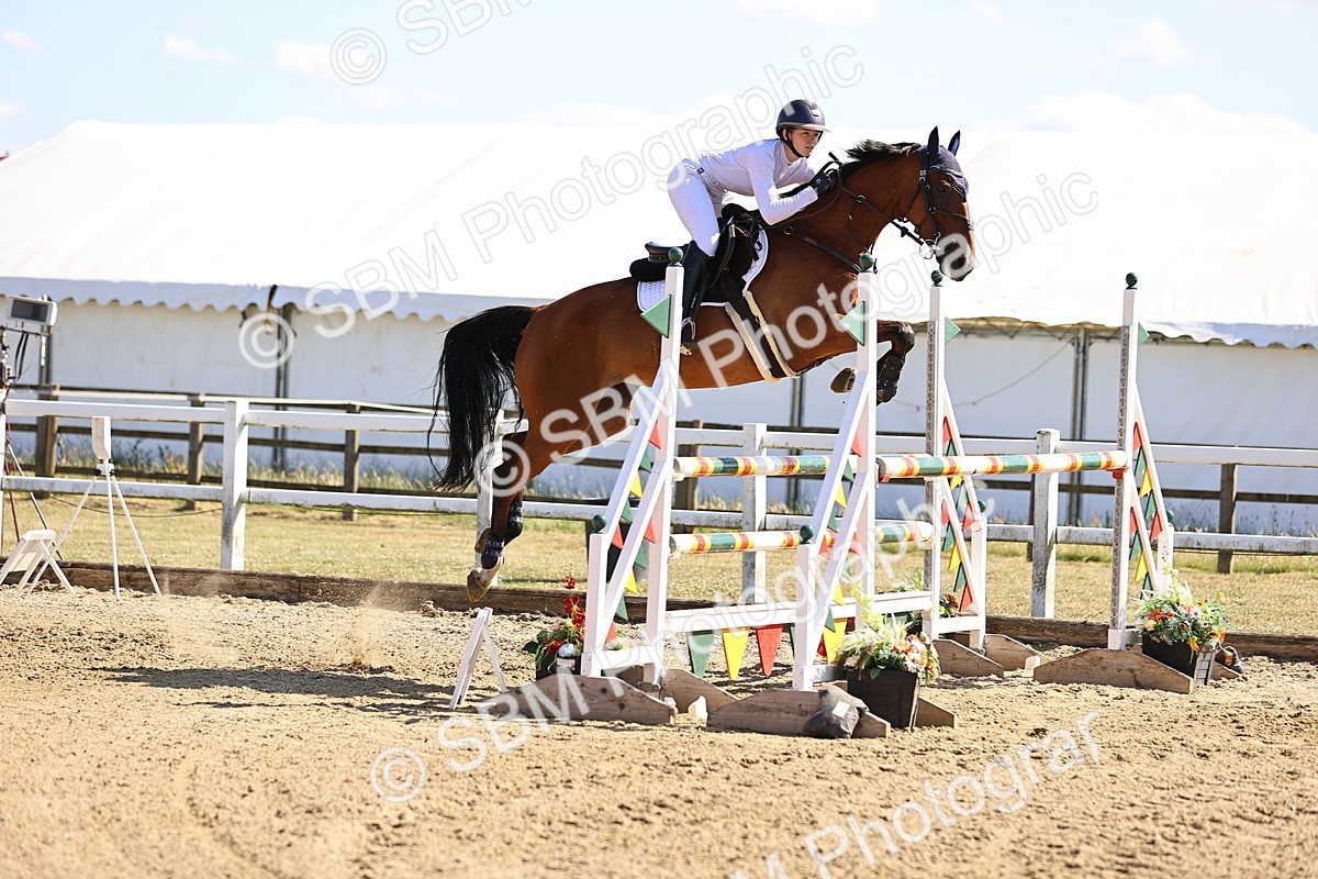 SBM_015640 - Class 16 - Senior foxhunter - 1.20m Open