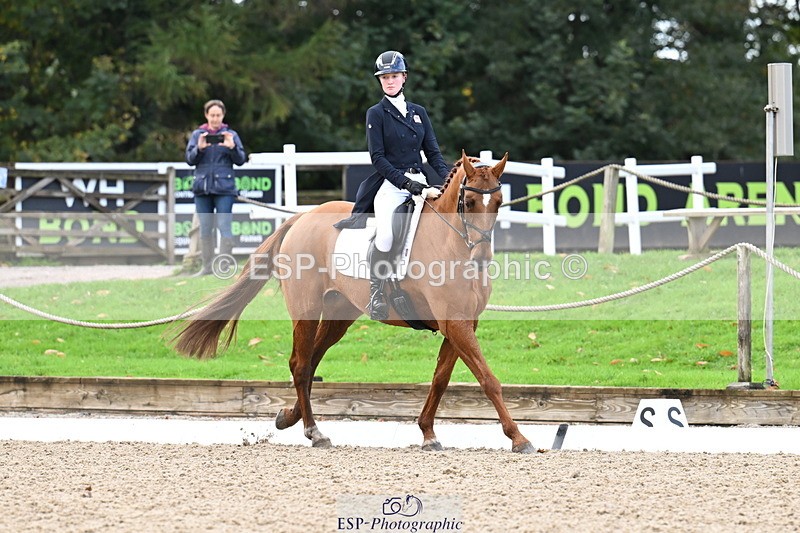 251023A-101148-01457 - B-127-Jessica.McCaldin