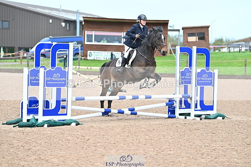 231029A-092515-02372 - 60cm Club and Schools