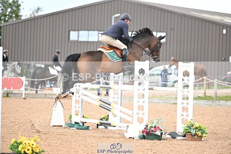 240912A-125337-01574 - Cls 3 Snr Foxhunter