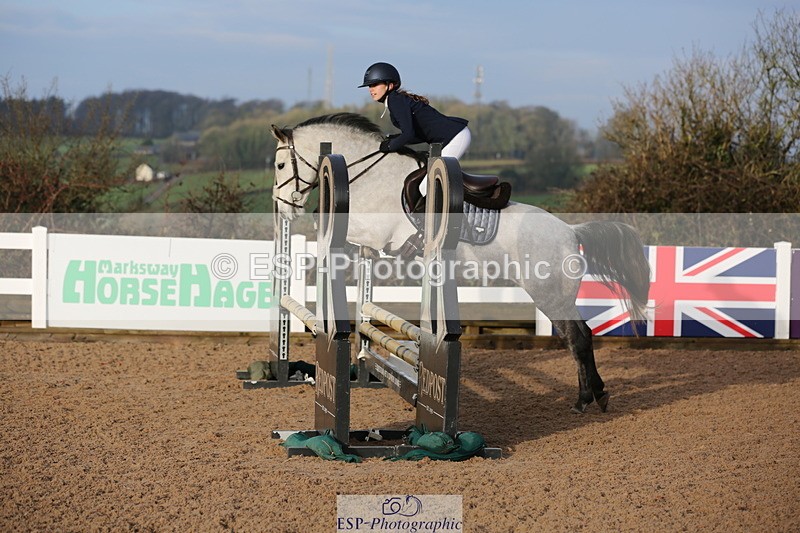 240211A-100217-01699 - Cls 1 Pony Intro 70cm