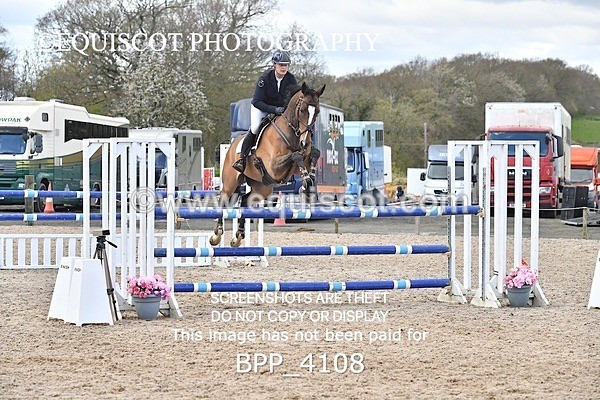 BPP_4108 - CLASS 6 FRI Senior Newcomers/ 1.10m Open