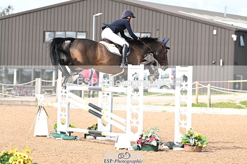 240912A-141217-02133 - Cls 5 National 1.30m Open