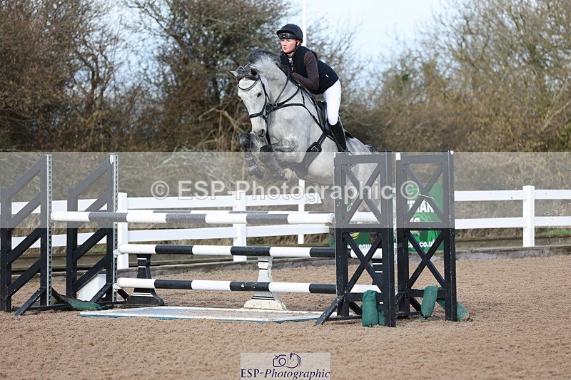 240223A-112317-00823 - Cls 4 Snr 1.05m Open