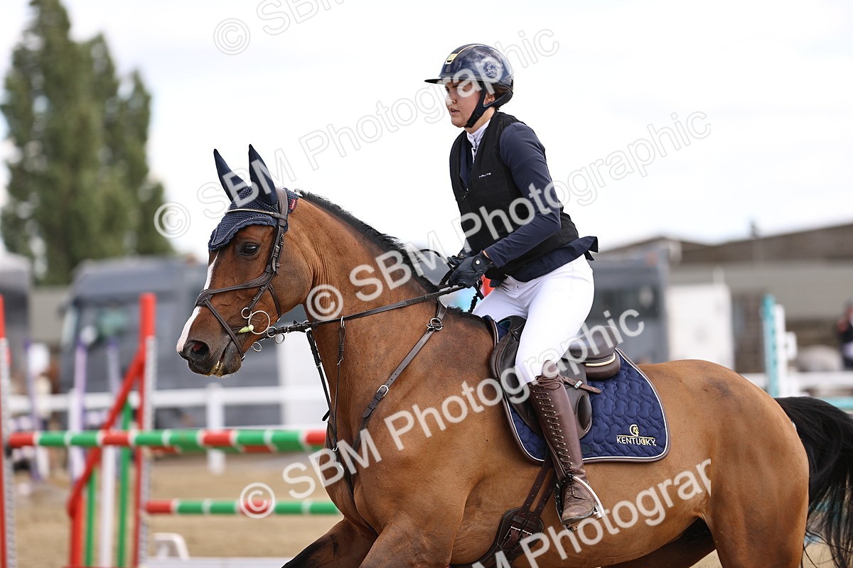 SBM_001255 - Class 6 - Senior Newcomers - 1.10m