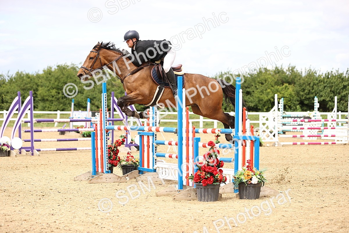 SBM_007826 - Class 19 - Senior Newcomers - 1.10m