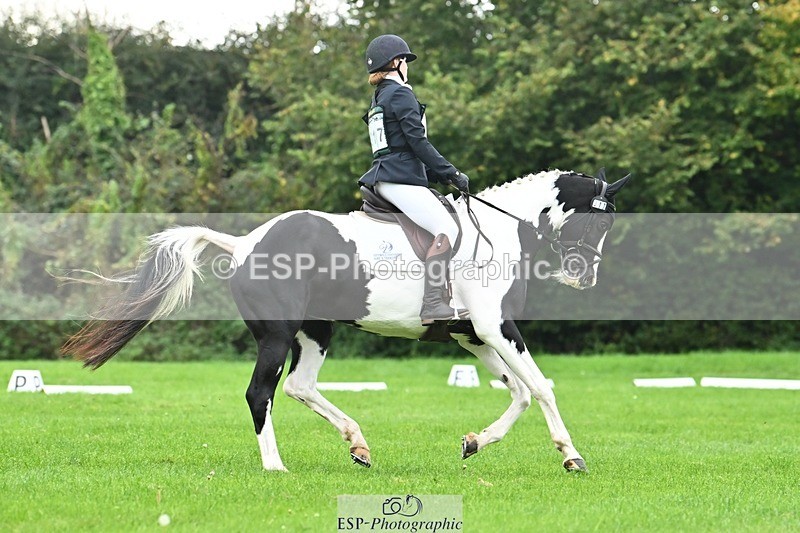 241024-114107-02444 - 317-Maddy.Greenaway-SPECIAL.VAN.DE.SMEDENPOORT