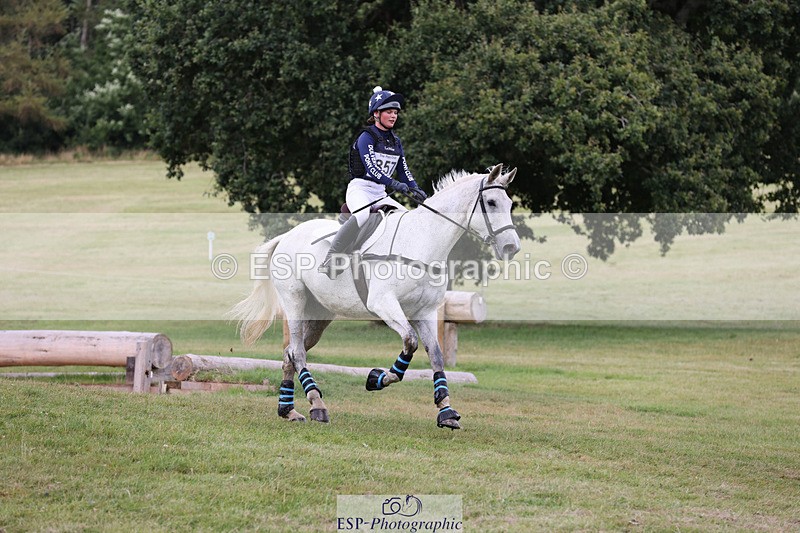 240825X-143932-34711 - 80cm XC 14.30 to 15.30