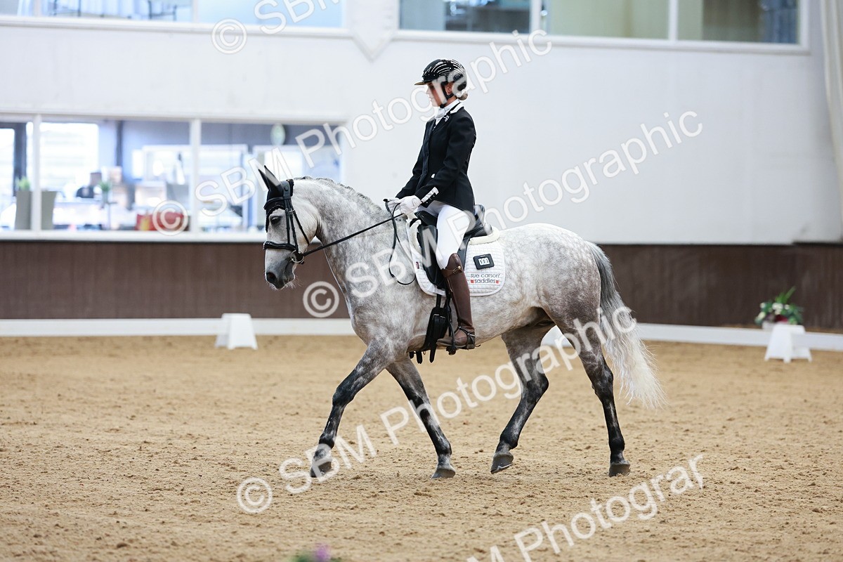 SBM_007137 - Class 6b - Novice 6 - 8.56-9.24