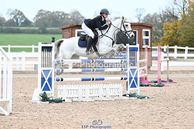 231118A-141551-03350 - Cls 9 Foxhunter & 1.10m Open