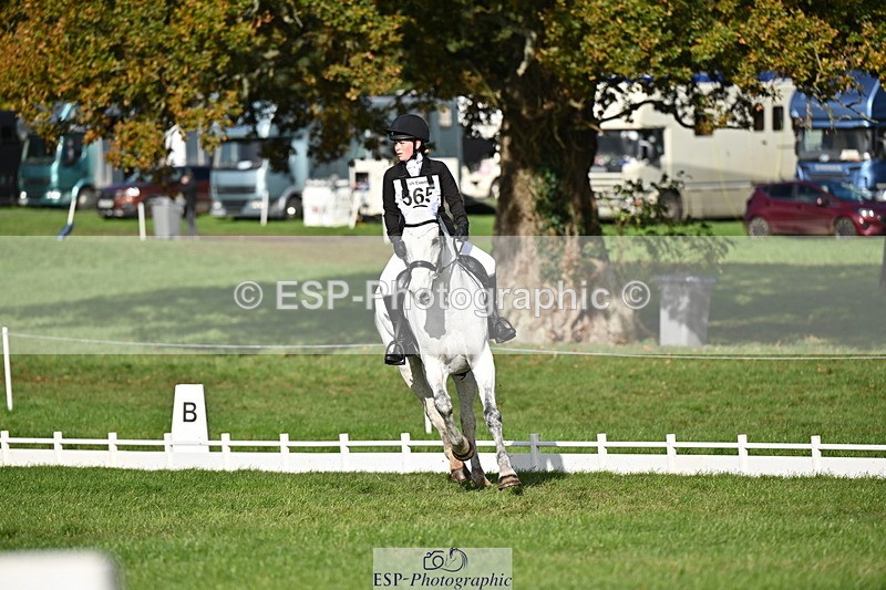 251024A-114449-09750 - G-565-Katie.Maddox