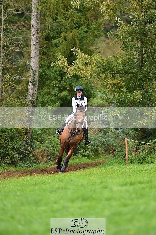 231022-133916-28890 - 330-TRINITY.THANKS.AWFULLY-Imogen.Gloag-XC