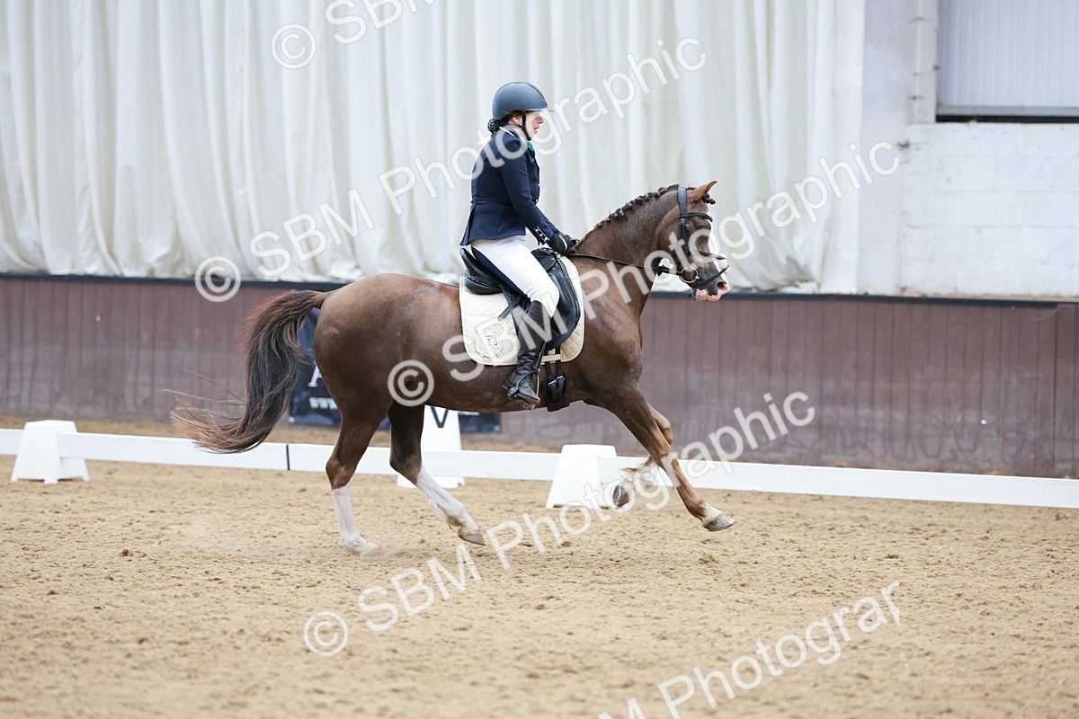 SBM_010141 - Class 6b - Novice 6 - 12.40-13.43