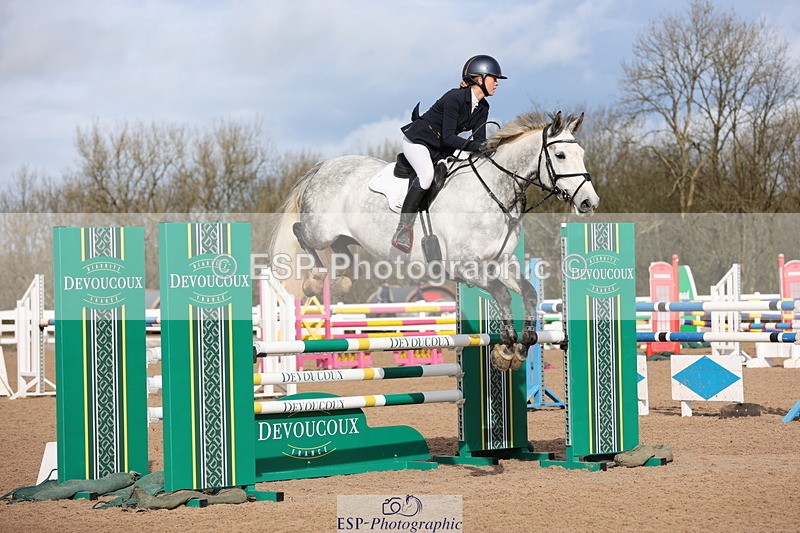 240223A-120502-01070 - Cls 4 Snr 1.05m Open