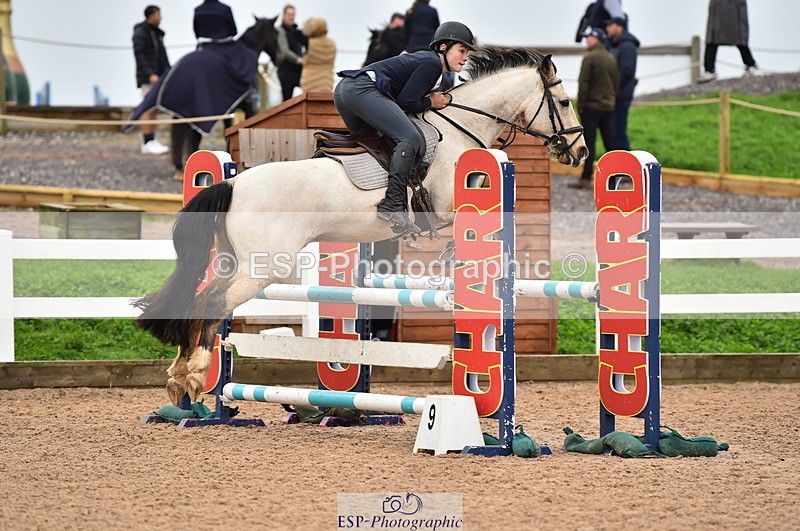 231028A-125648-01539 - Cls 4 Newcomers & 1m Open