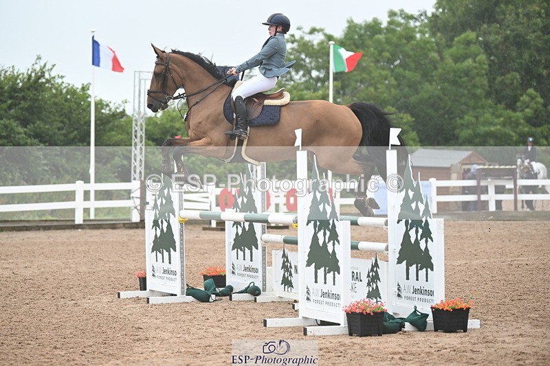 240720A-114930-14589 - Cls 11, 1 Star Bronze Tour 1.15m