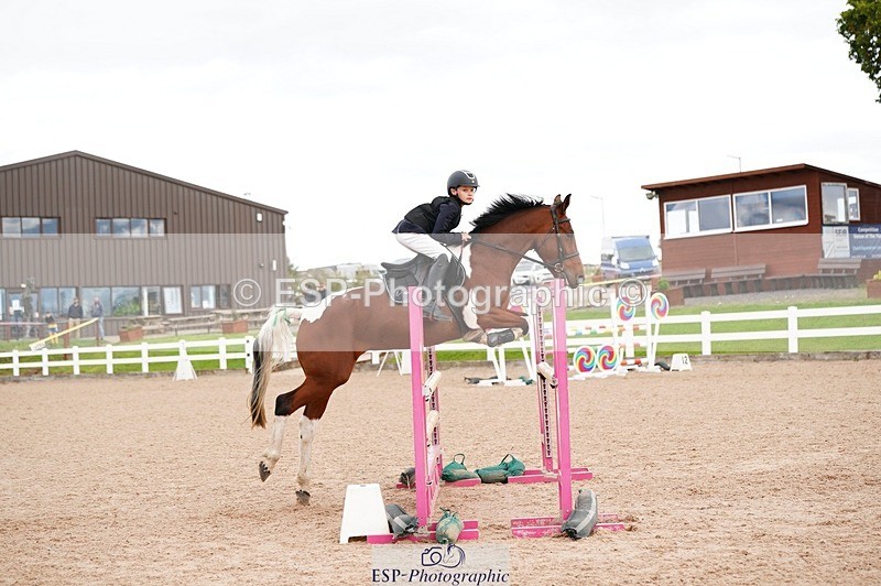 250921-143810-04092 - Cls 27+28 Club and Schools 1m