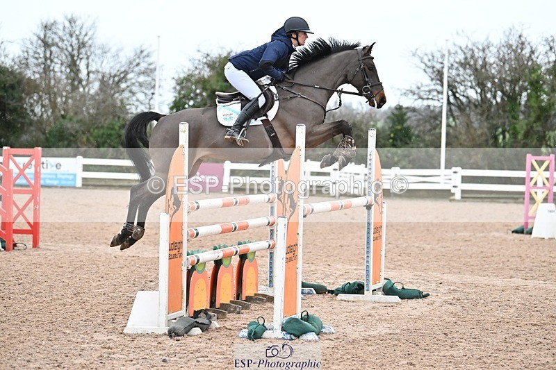 241206-134446-00994 - Cls 6 Foxhunter and 1.20m Open