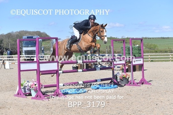 BPP_3179 - CLASS 14  Senior Newcomers/ 1.10m Open
