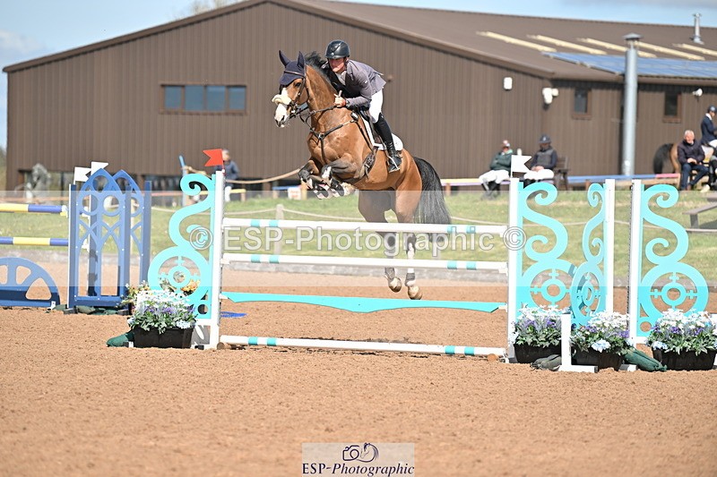 240418A-110434-02437 - Cls 5, 2 Star Medium Tour 1.35m