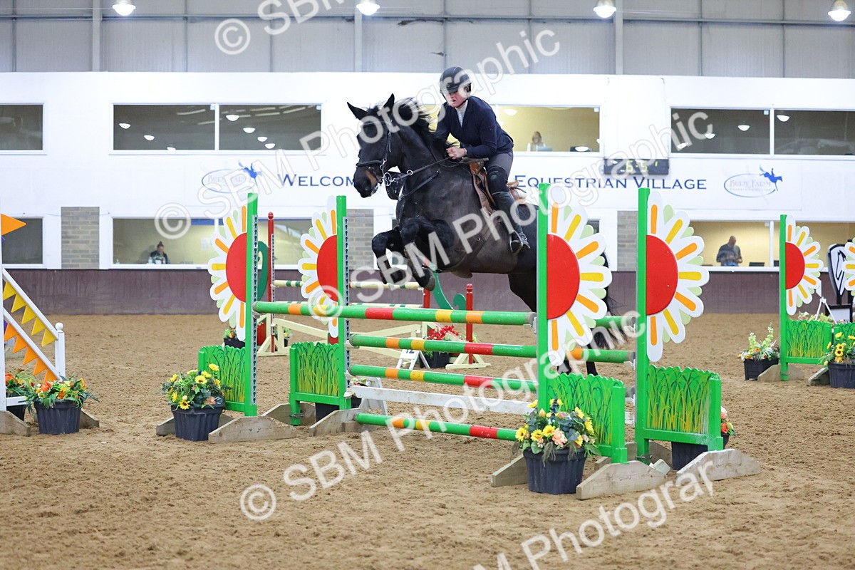 1I0A4761 - Class 9 - Senior Newcomers/ 1.10m Open
