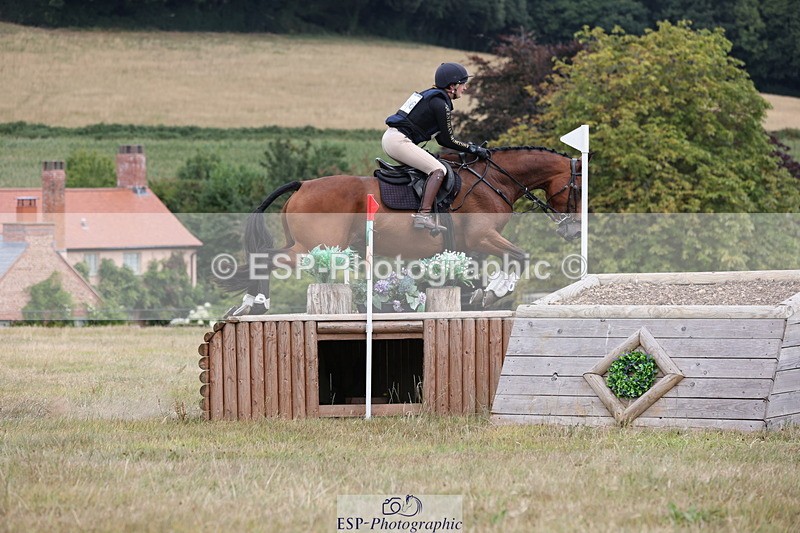 250802A-131757-04316 - B-086-Jordanne.Hobbs-FLASH.DIVA