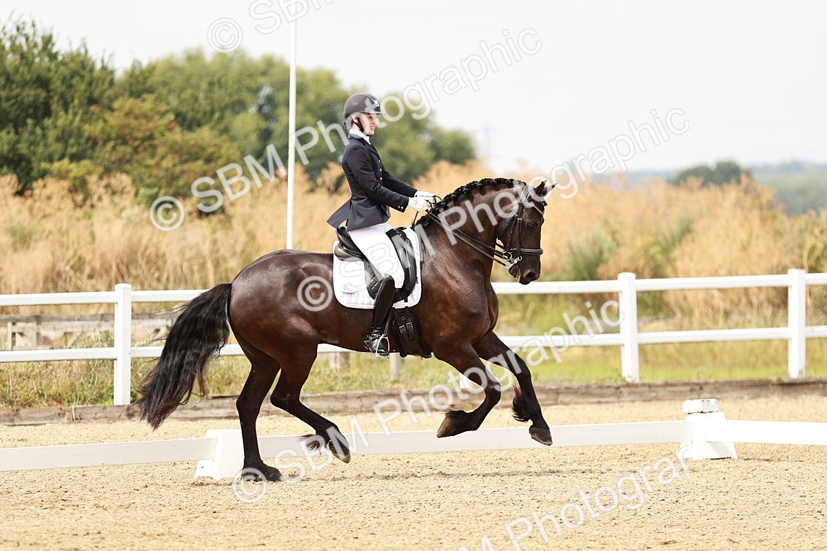 SBM_003702 - Class 7 - Advanced Medium 6 Gold - 13.16-14.36
