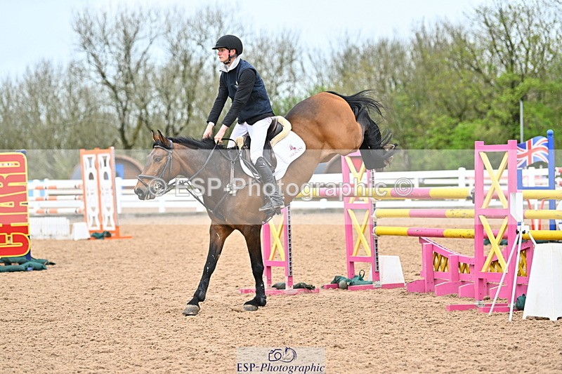 240501A-140852-00971 - Cls 8 Snr Foxhunter and 1.20m Open