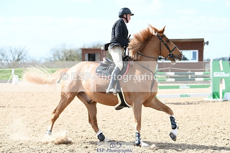 250328-130041-01114 - Cls 3 Snr Foxhunter
