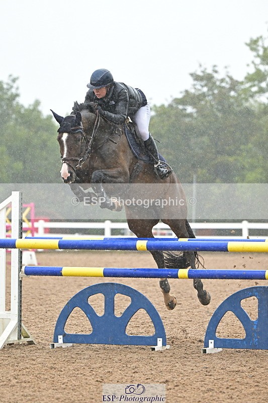240925A-142200-01123 - Cls 5 Foxhunter and 1.20m Open