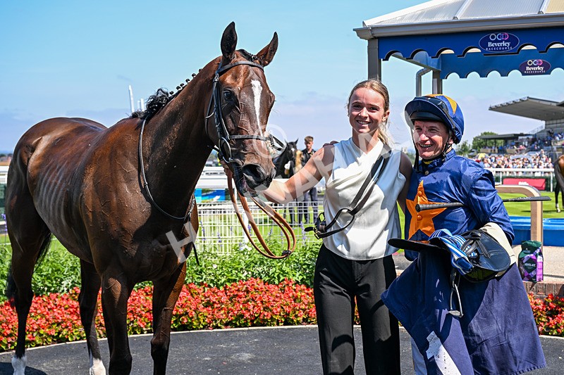 140726-Race 1-Fast Track-3098 - Race 1 14.17pm EBF Fillies' Novice Stakes