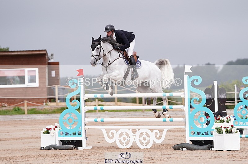 240720A-093446-13843 - Cls 3, 3 Star Small Tour 1.40m